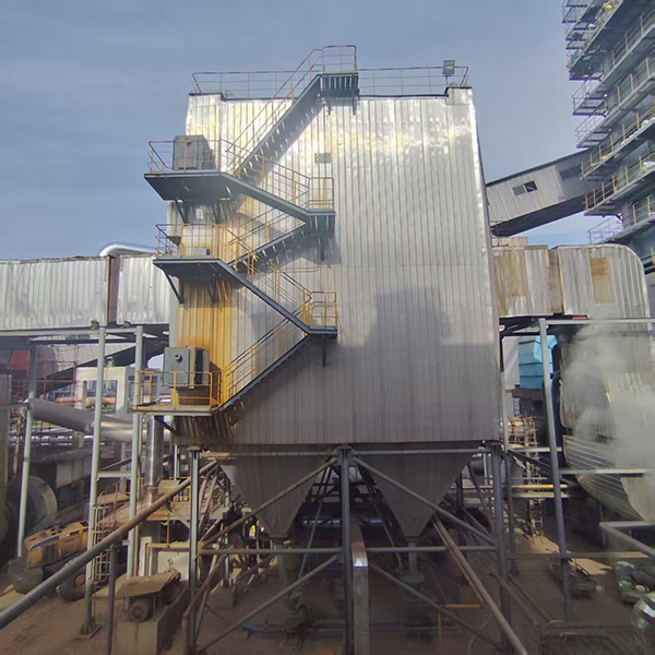 电袋海口除尘器工程案例： 130T/h锅炉配套电袋海口除尘器